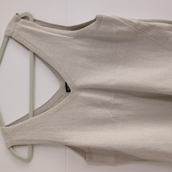 Simply Vera Wang Knit Metallic Thread Elegant Cream V Neck Sleeveless Top XL - Picture 2 of 6